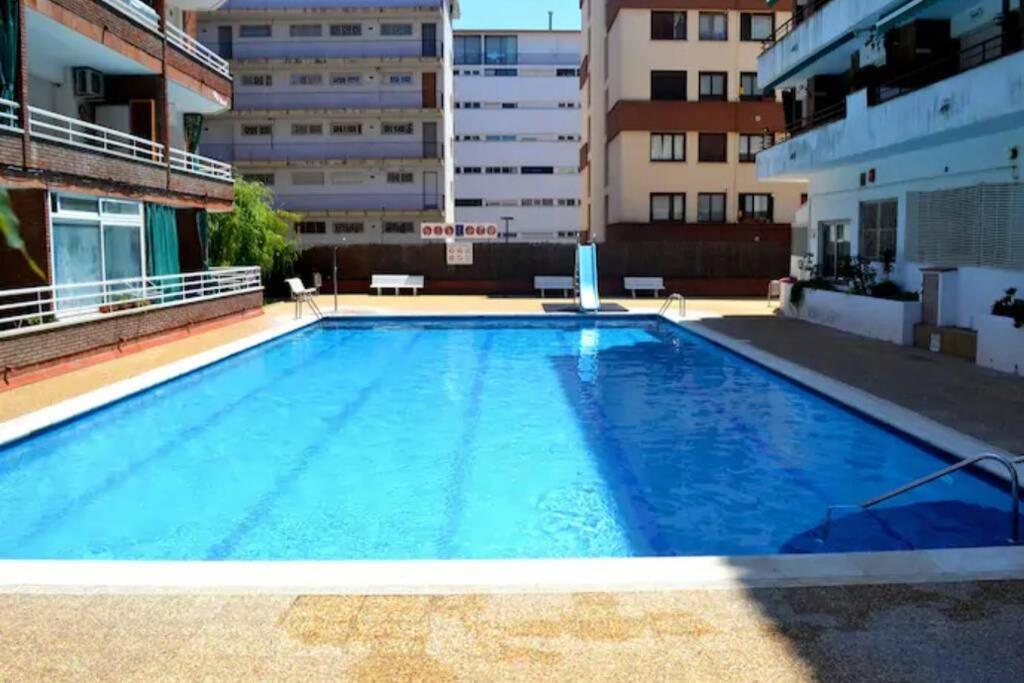 Apartamento Con Piscina A 2 Minutos De La Playa!!! Lloret de Mar Eksteriør bilde