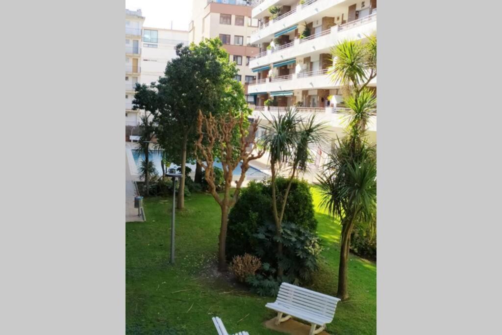 Apartamento Con Piscina A 2 Minutos De La Playa!!! Lloret de Mar Eksteriør bilde